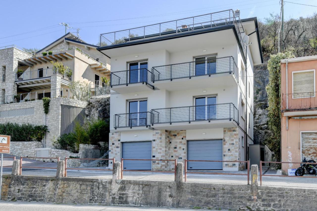 Studio Baldo - Brenzone Holiday Apartments Экстерьер фото